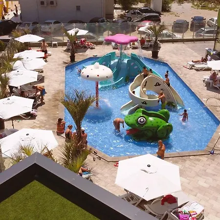 Ana Luxury Apartment- N Pool - Parking Apartamento