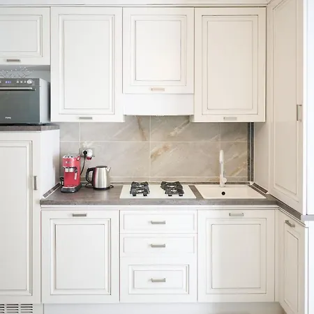 Ana Luxury Apartment- N Pool - Parking Mamaia